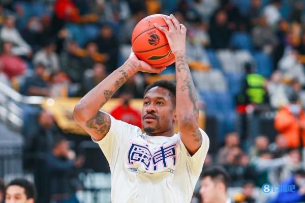 关辛谈马尚解约：打法不兼容&状态下滑 但我依然感谢&不舍&祝福他